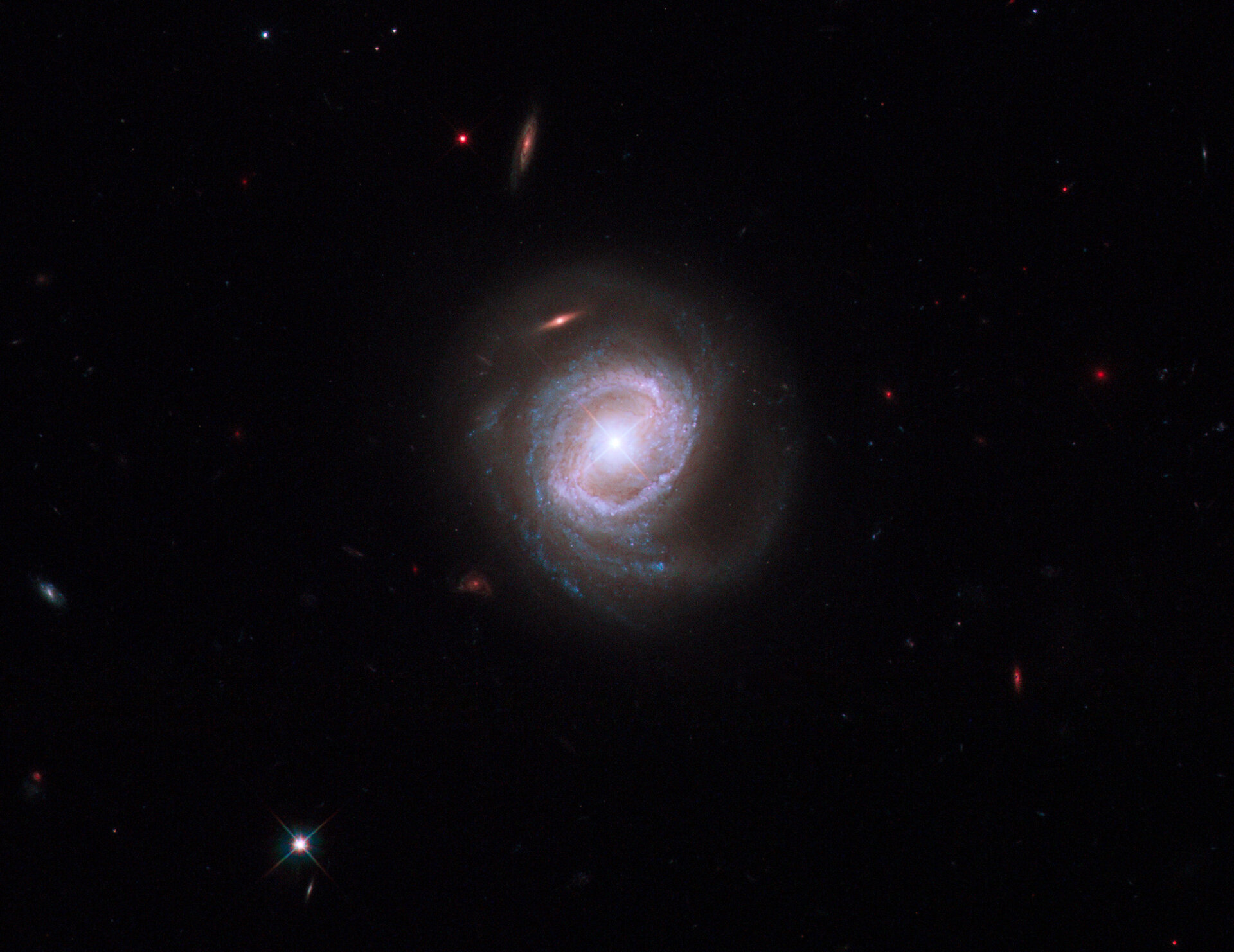 Markarian 187 as seen by Hubble