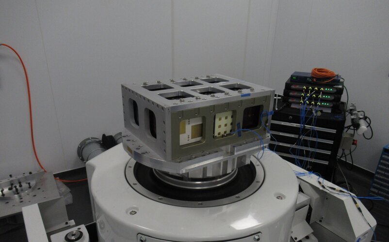 Φsat-2 during vibration test