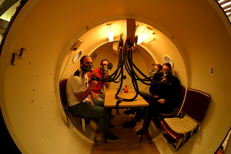 Astronaut basic training: inside the hypobaric chamber
