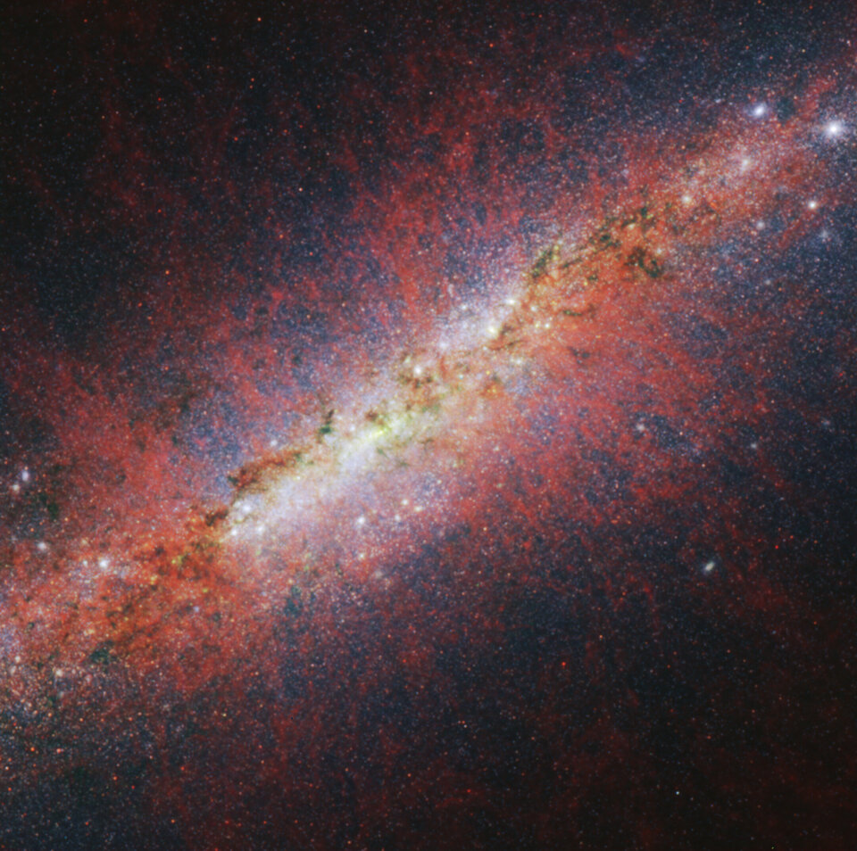 M82 (NIRCam image – longer wavelengths)