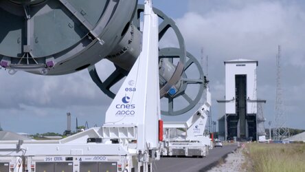 Watch the preparation, transfer and integration of a mockup Ariane 6 core stage with mockup strap-on boosters on the launch table at Europe’s Spaceport.