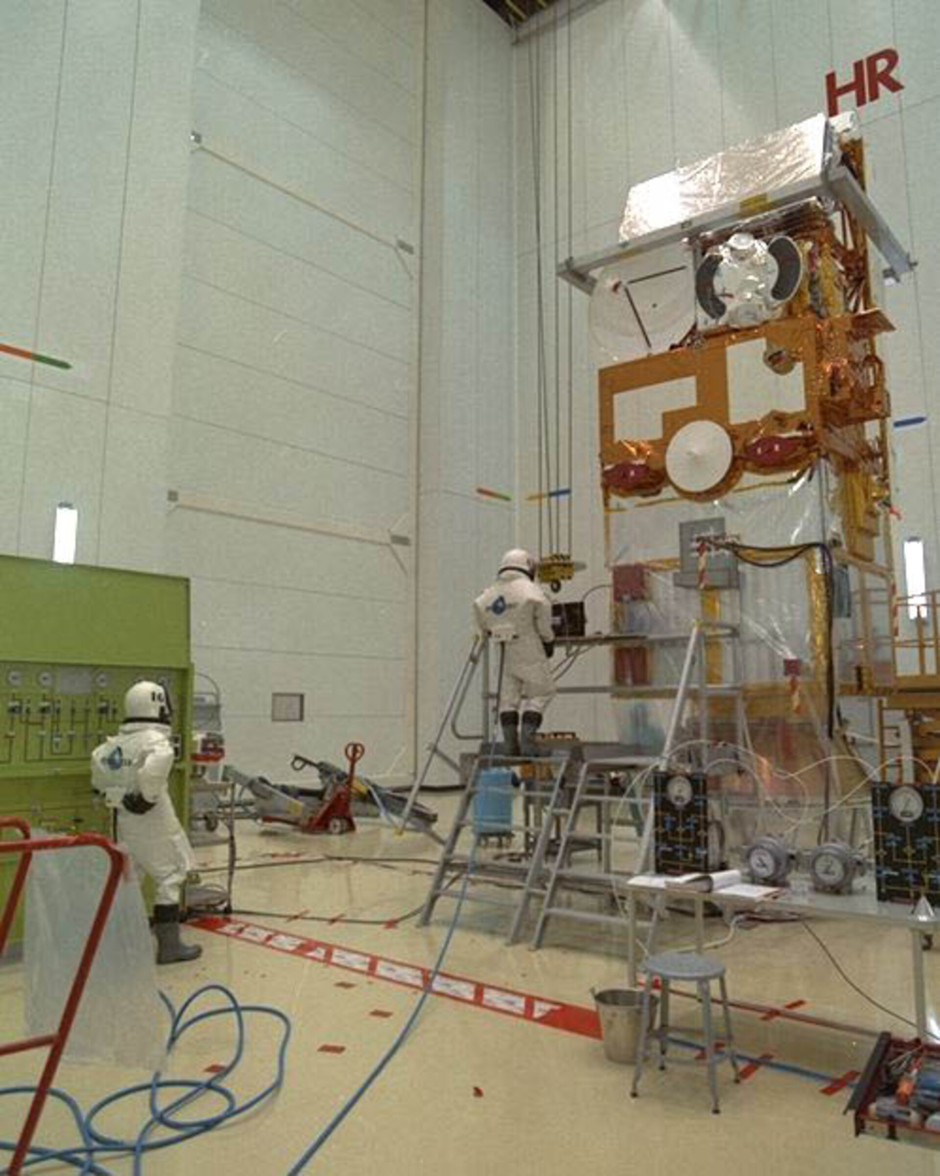 ERS-2 propellant loading at Kourou
