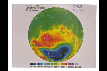 Ozone observation by GOME aboard ERS-2