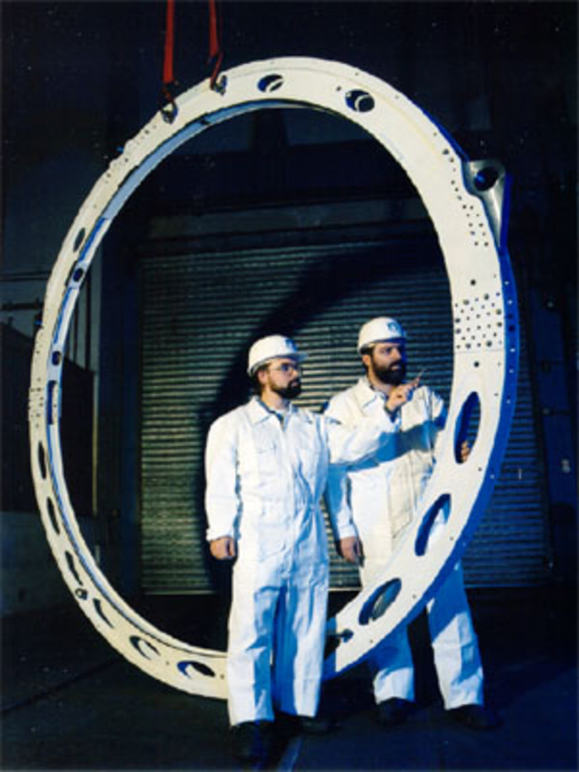 Retaining ring for Ariane-5 booster