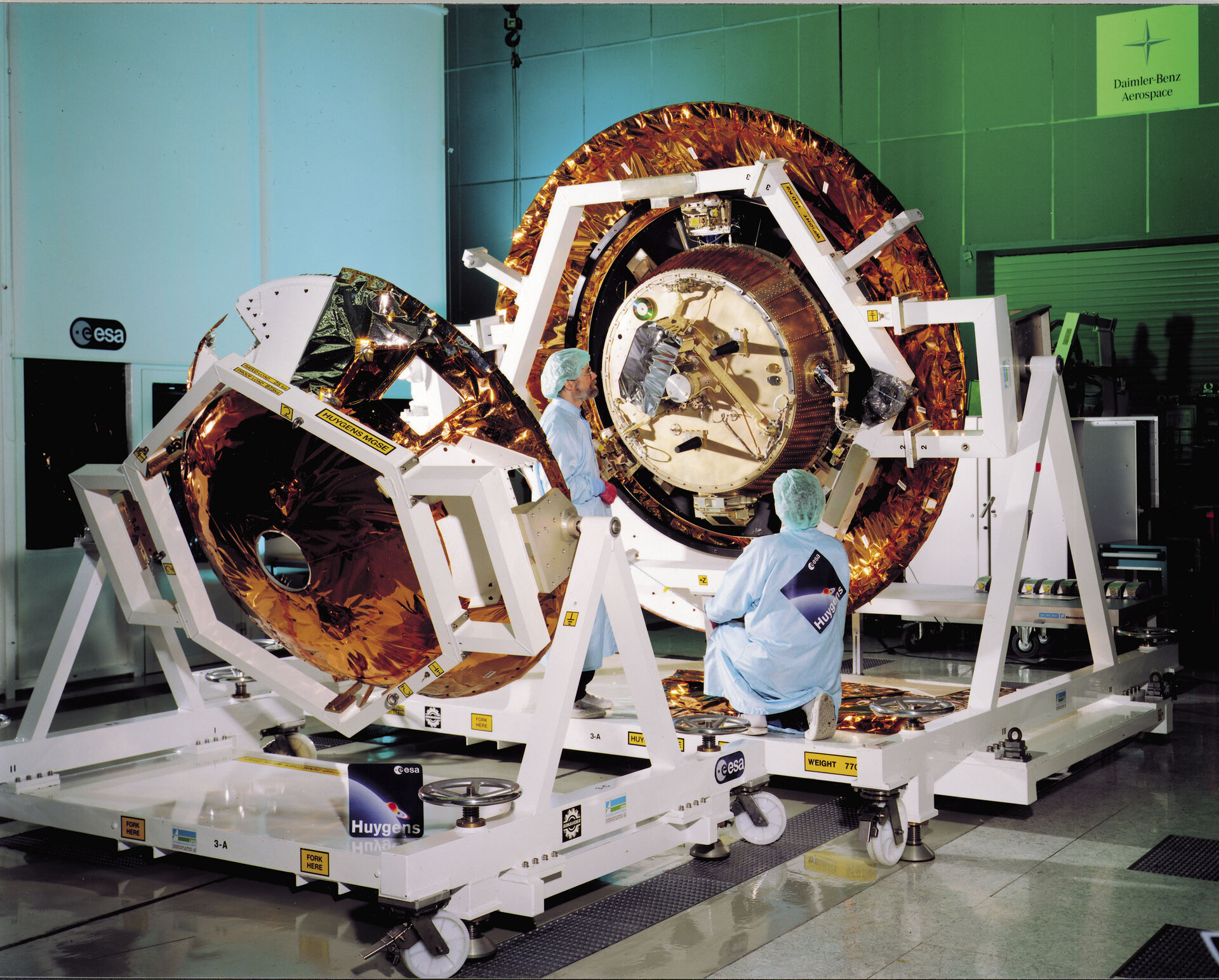 Cassini - Huygens preparation : descent module