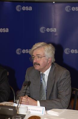 Prof. David Southwood während der Wissenschafts-Pressekonferenz