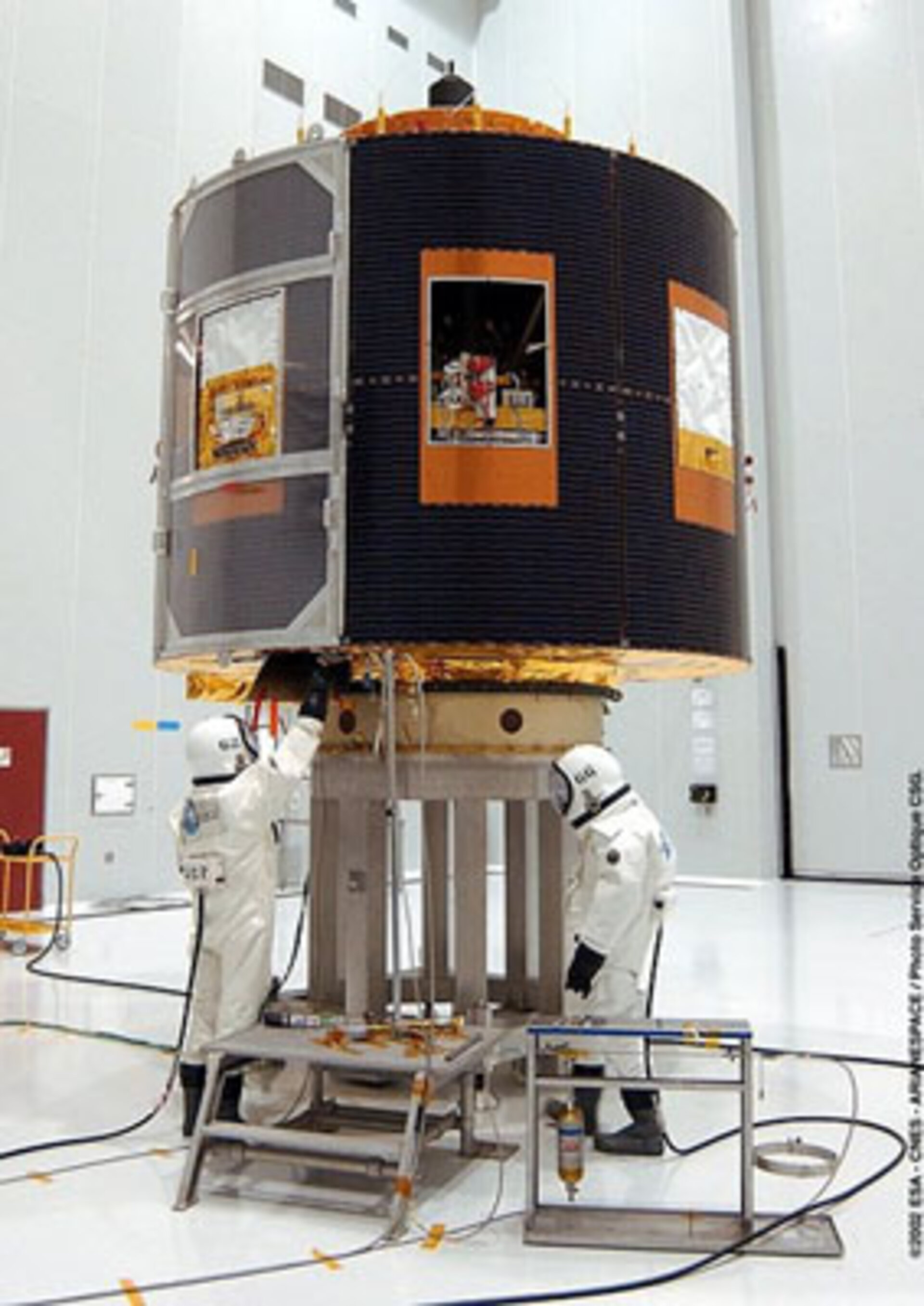 MSG-1: a close-up look at the satellite preparations in the S5 facility
