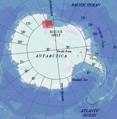Die Polarregion, in der Envisat das Ereignis beobachtete (rot markiert)