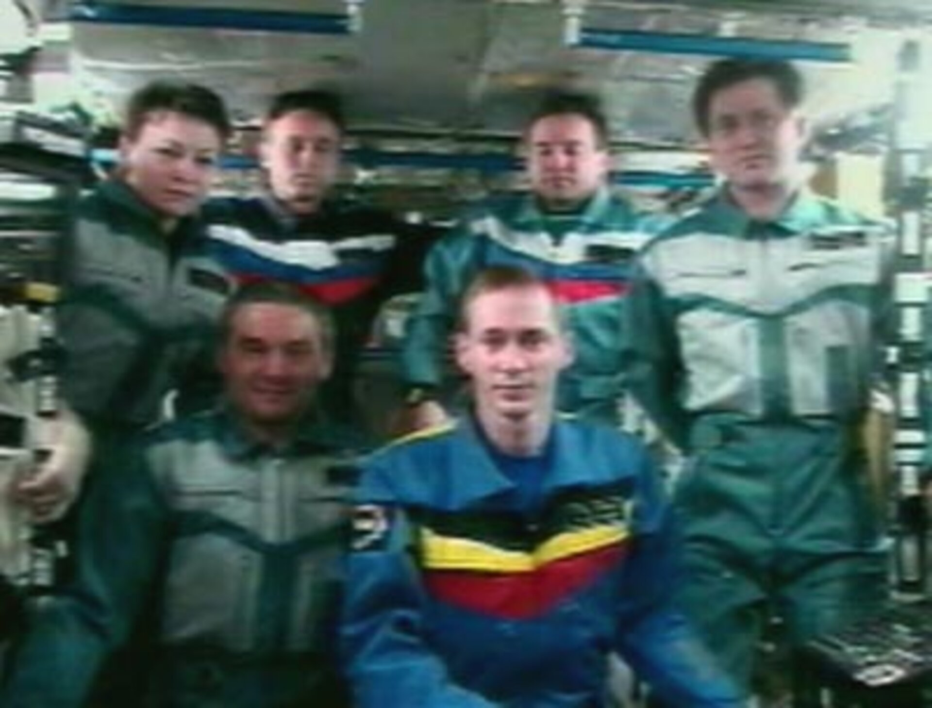 Odissea crew shown here together with Expedition Five crew during a joint inflight call