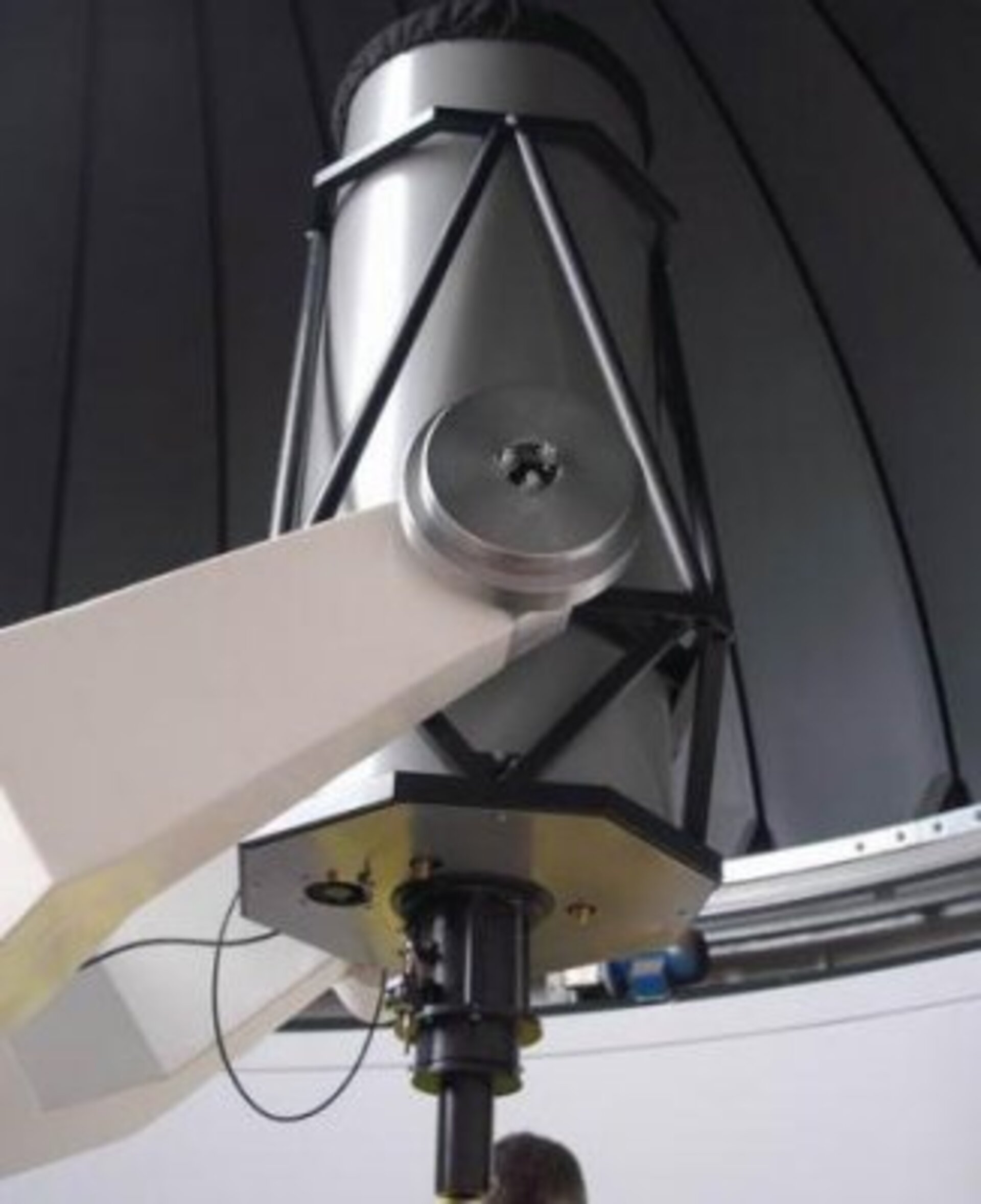 The new Cassegrain telescope at Urania