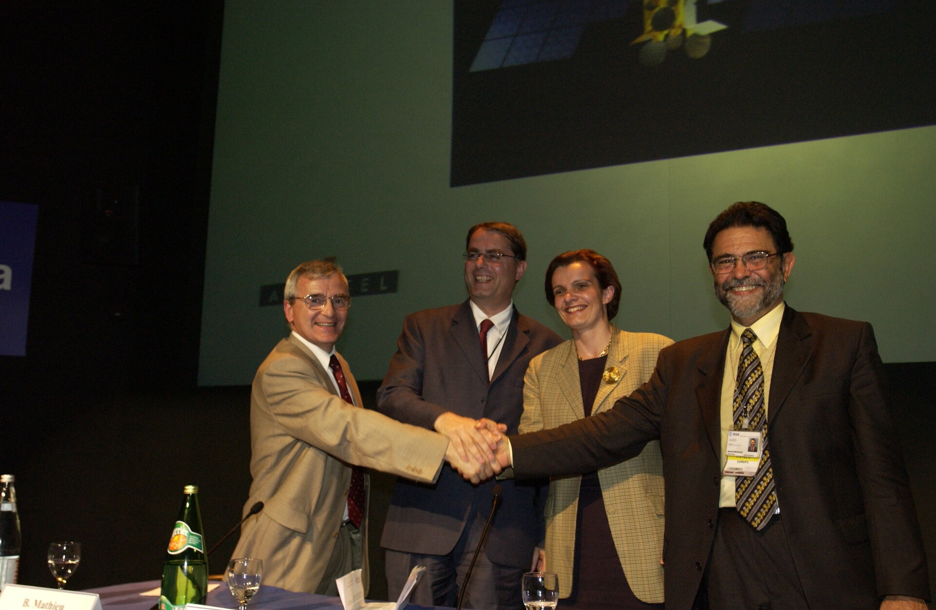 AlphaBus accord at ESA's pavilion, Paris Le Bourget Air Show