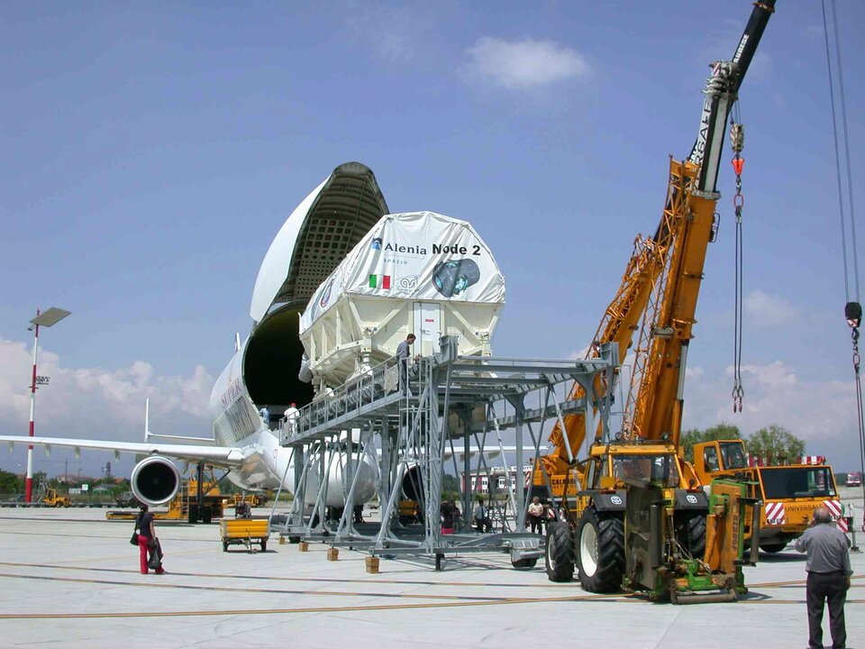 Nel maggio 2003, il Nodo 2 è stato trasferito da Torino alla volta del Kennedy Space Center