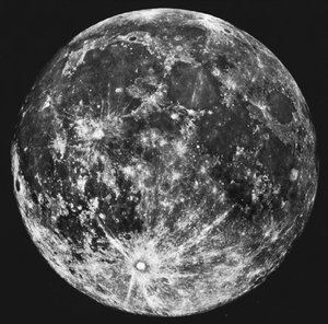 View of the whole Moon seen from Earth
