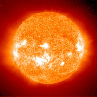 Beeld van de zon door de ESA-satelliet SOHO