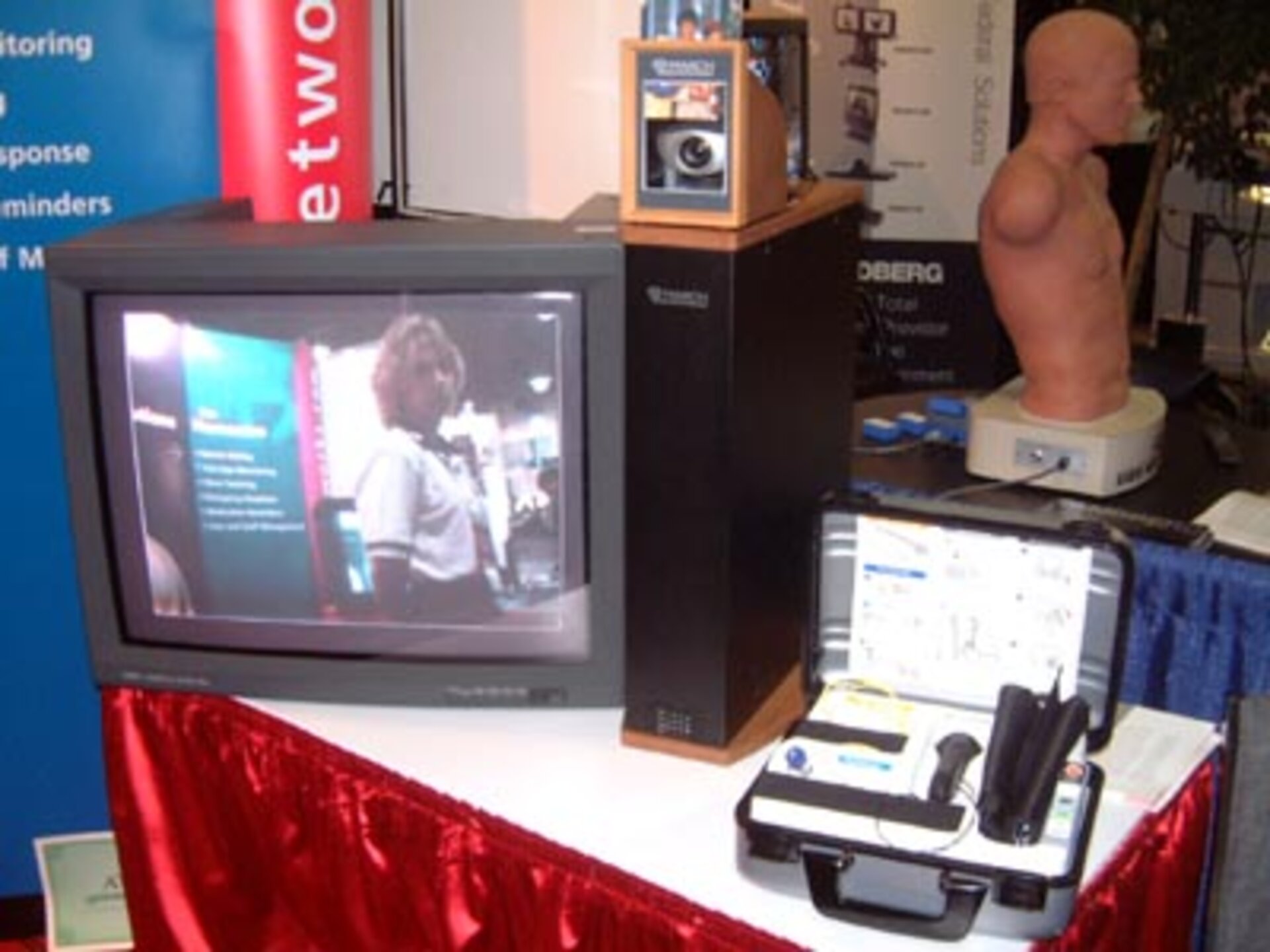 TeLeCare, un système de télémédecine alliant télédiagnostic et télésurveillance