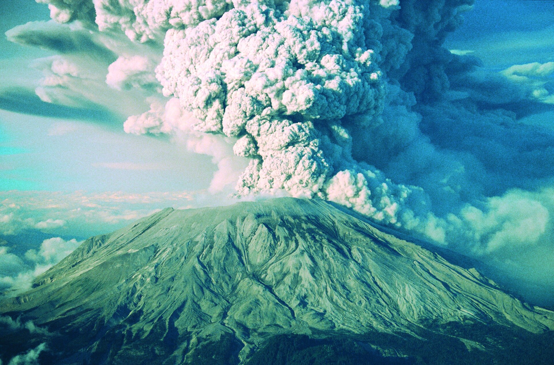 Im Mittelpunkt der 1. Folge: Vulkane