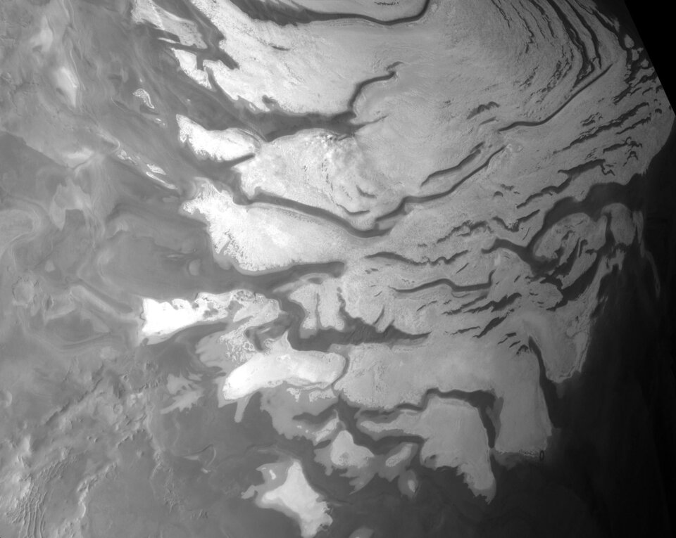 La calotta polare meridionale vista dalla fotocamera HRSC dove lo strumento OMEGA a trovato ghiaccio