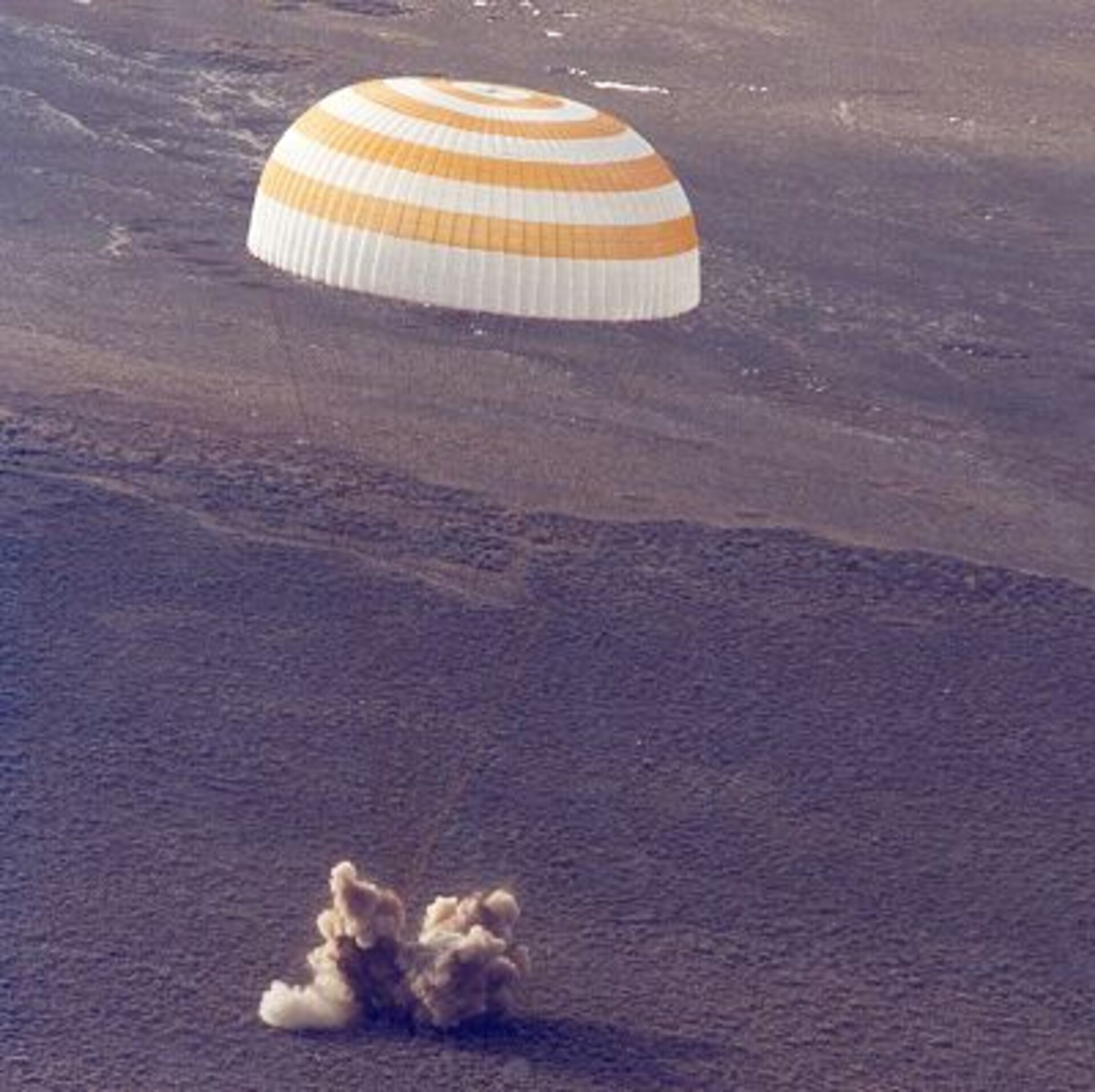 Soyuz capsule during landing