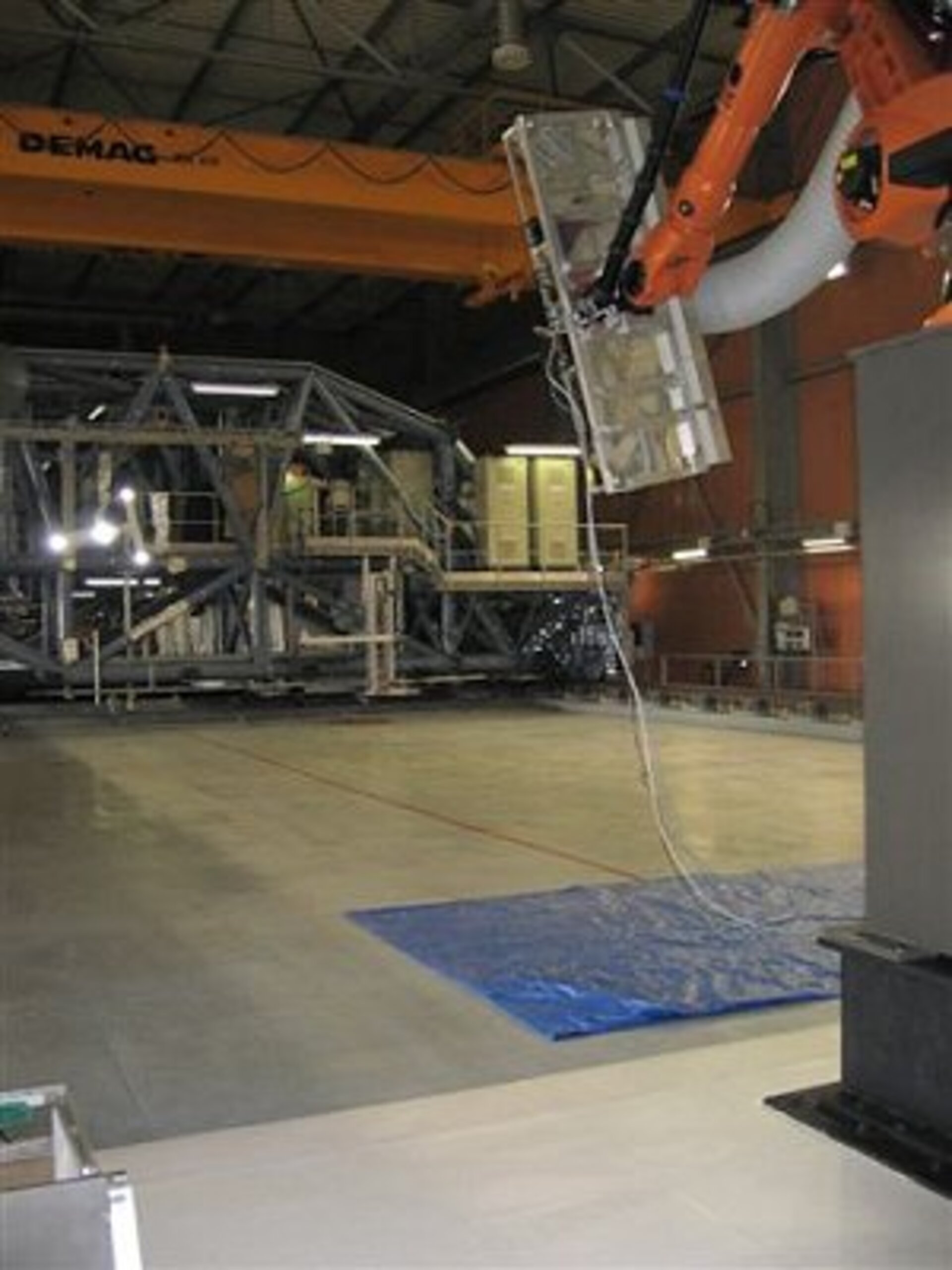 The videometer was mounted on an articulated robotic arm