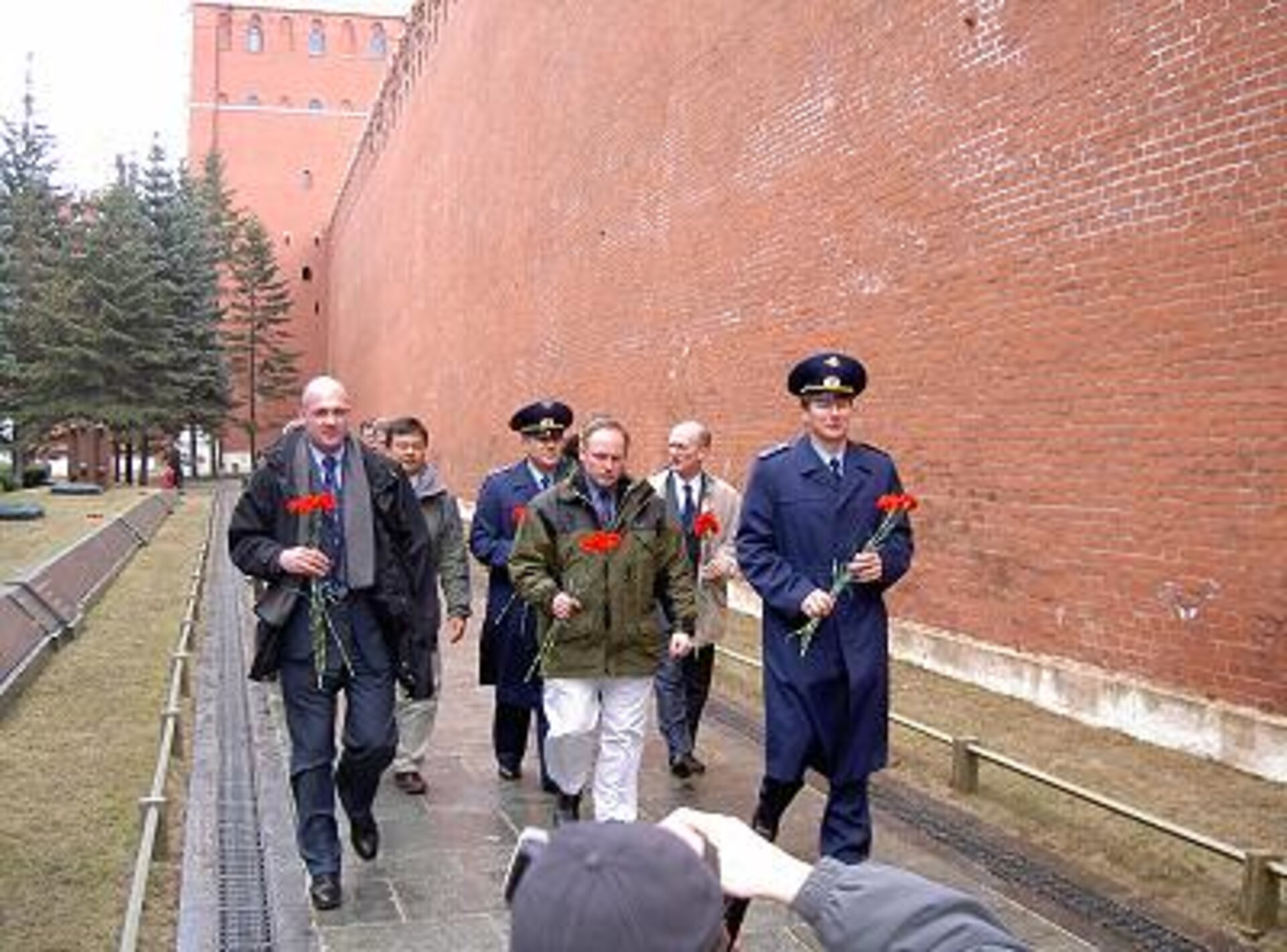 Laying flowers at the Kremlin Wall