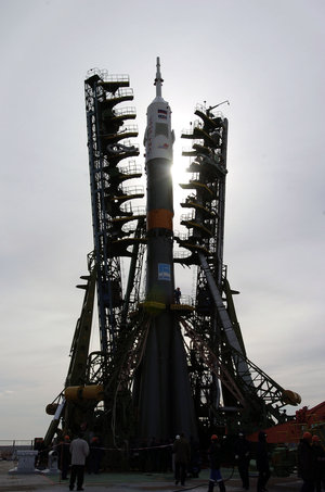Soyuz launcher upright on the launch pad, ready for launch on at 05:18 CEST (03:18 UT) Monday 19 April 2004