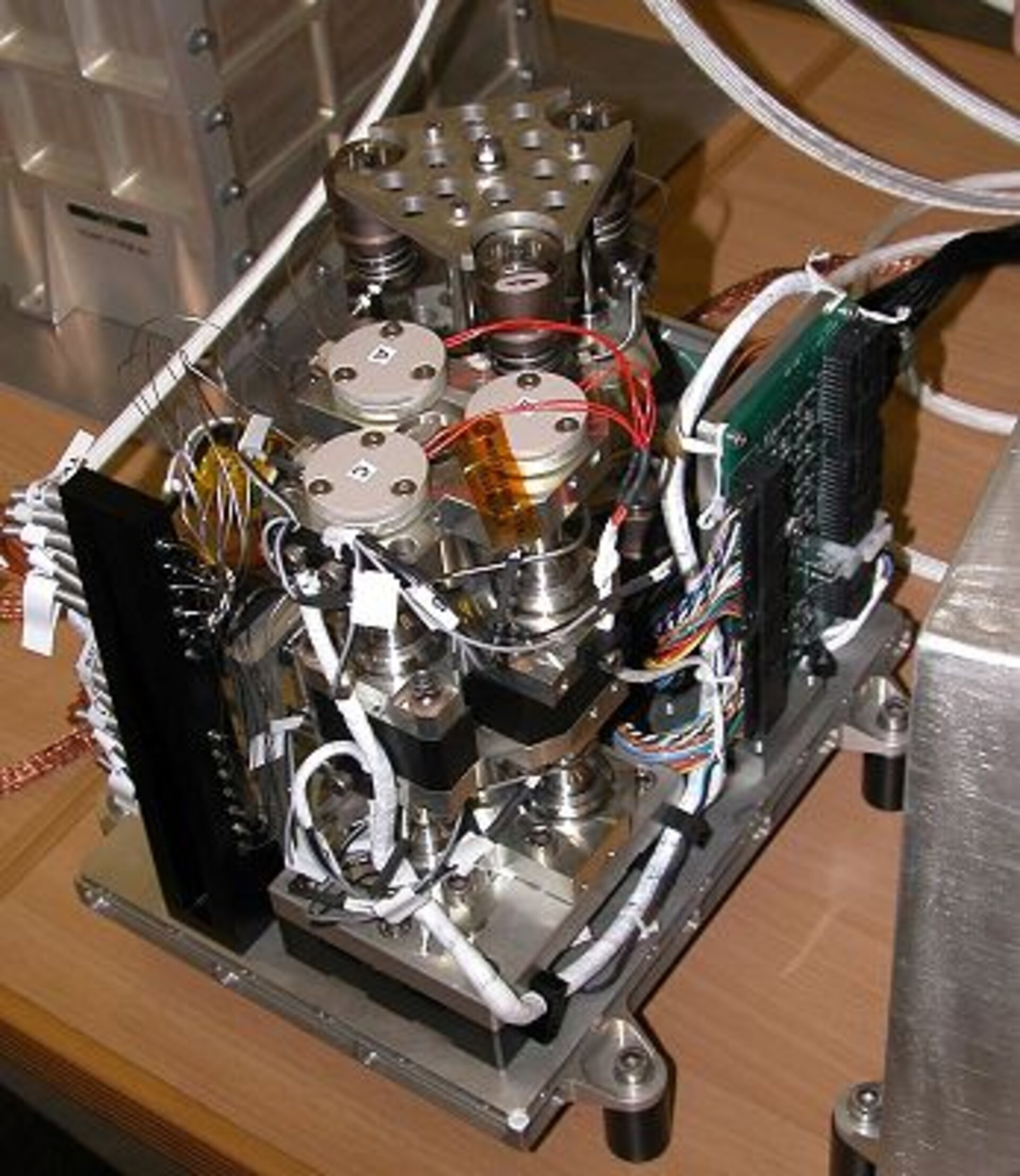 SCCO experiment during Foton-M2 simulation testing