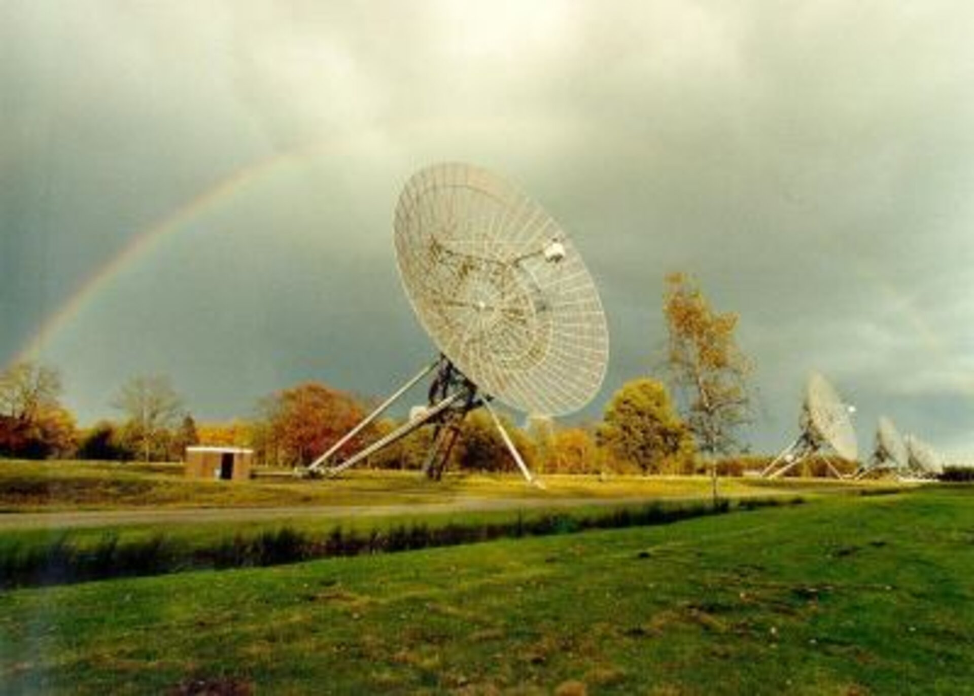 Suradam Adverteerder slijtage ESA - Radio telescope at Westerbork, the Netherlands