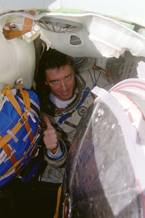 The European astronaut Roberto Vittori during his survival training in Black Sea in November 2001 for the Marco Polo mission.