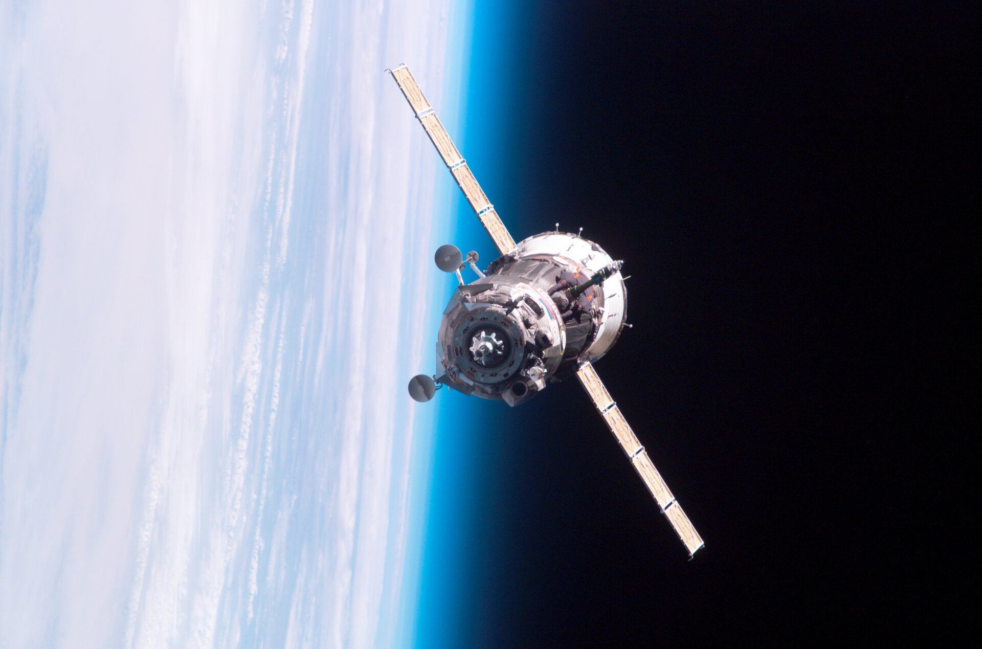 Soyuz voyage home