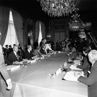 Signature de la convention de l'ESA le 30 mai 1975