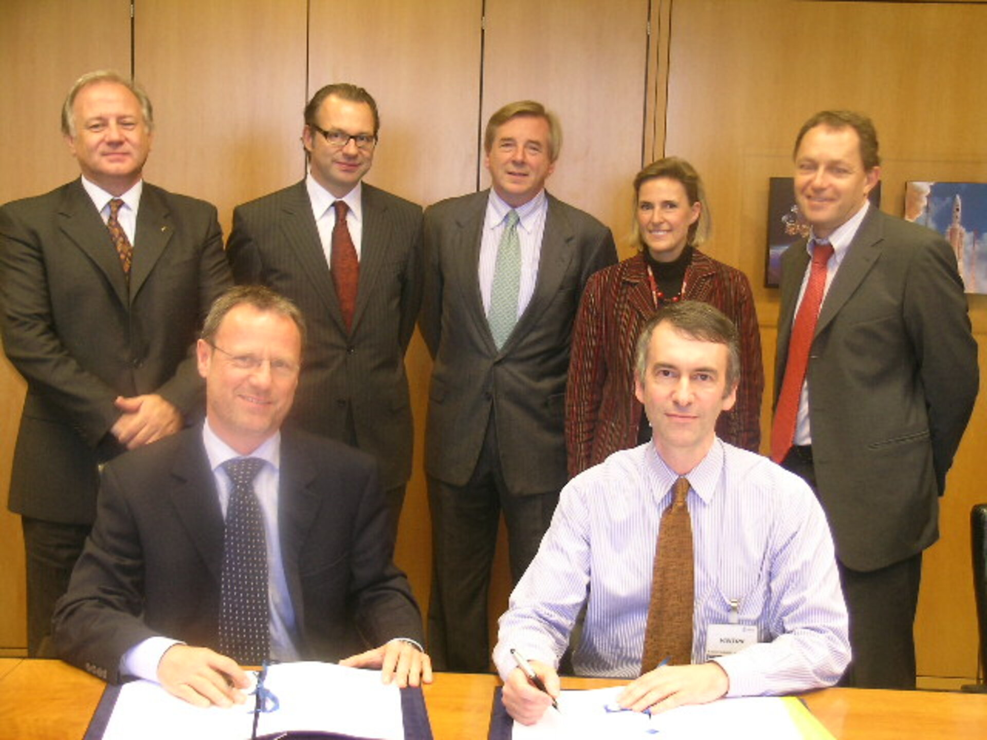 Signing of ESA/EC agreement on Earth Observation data