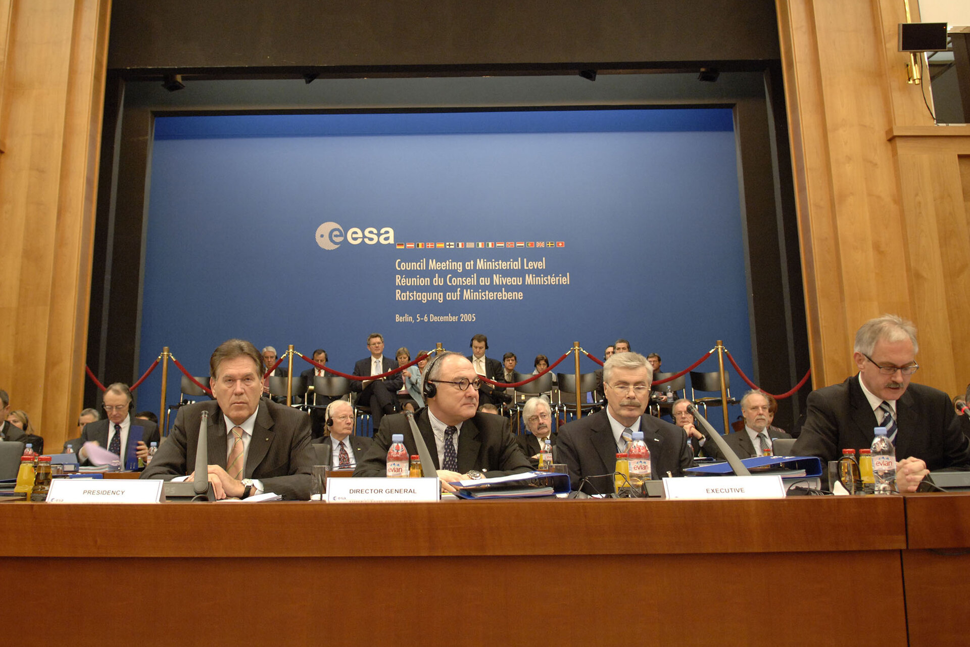 Mr. Glos, Mr Dordain, and Mr Kreuzberg at ESA's Ministerial Conference