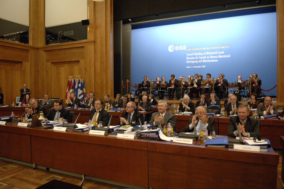 Les ministres au Conseil de l'ESA