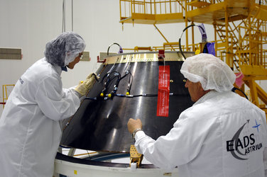 Preparing the adapter between Soyuz and Giove-A