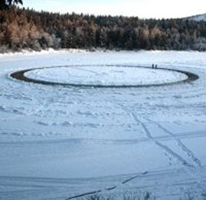 Är detta ett meteoritnedslag? Kanske, eller kanske inte