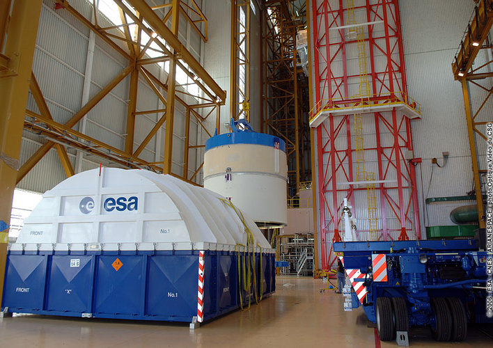 The cryogenic upper stage of the Ariane 5 is hoisted in the Launcher Integration Building