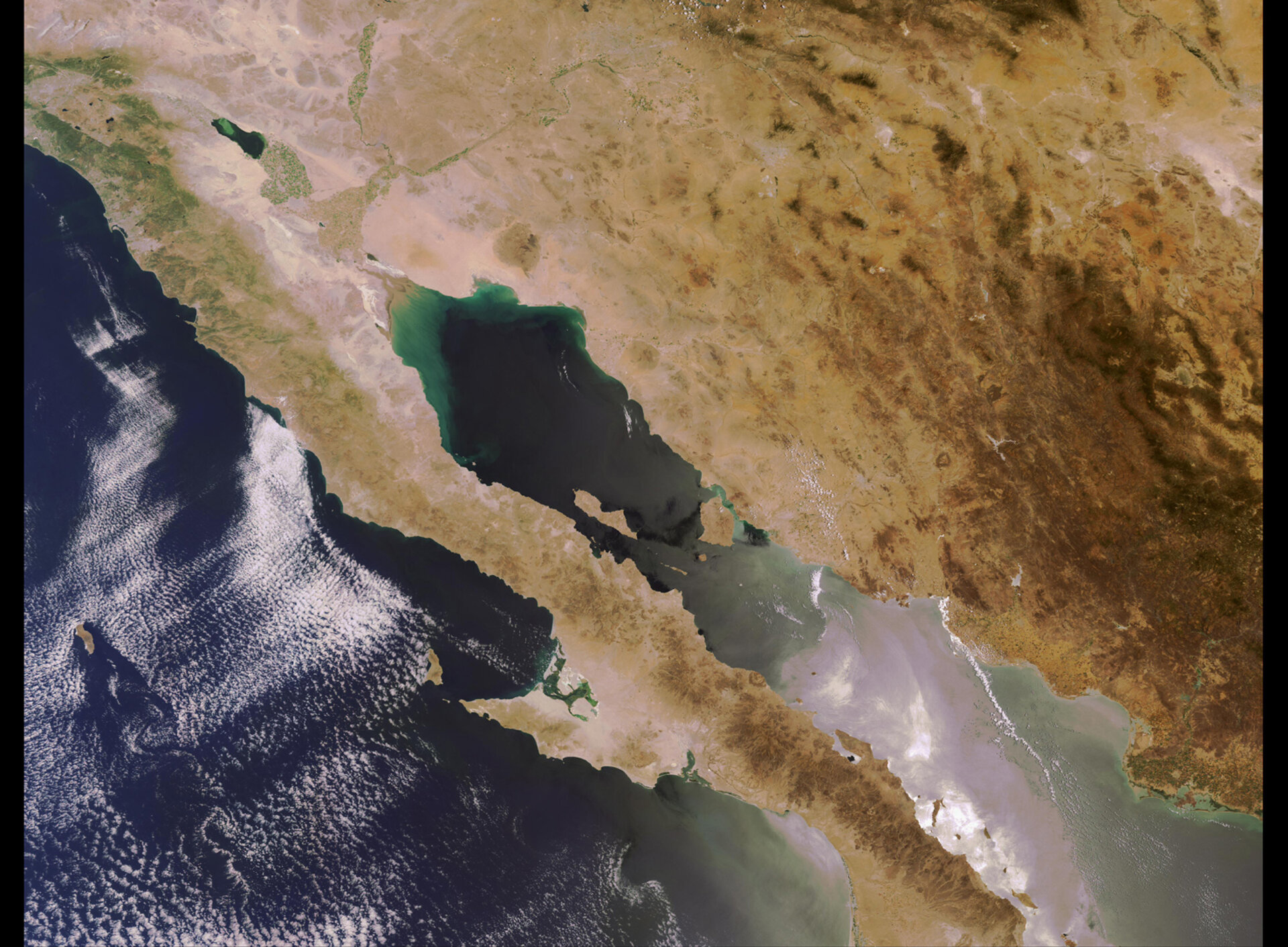 Envisat image of Baja California peninsula