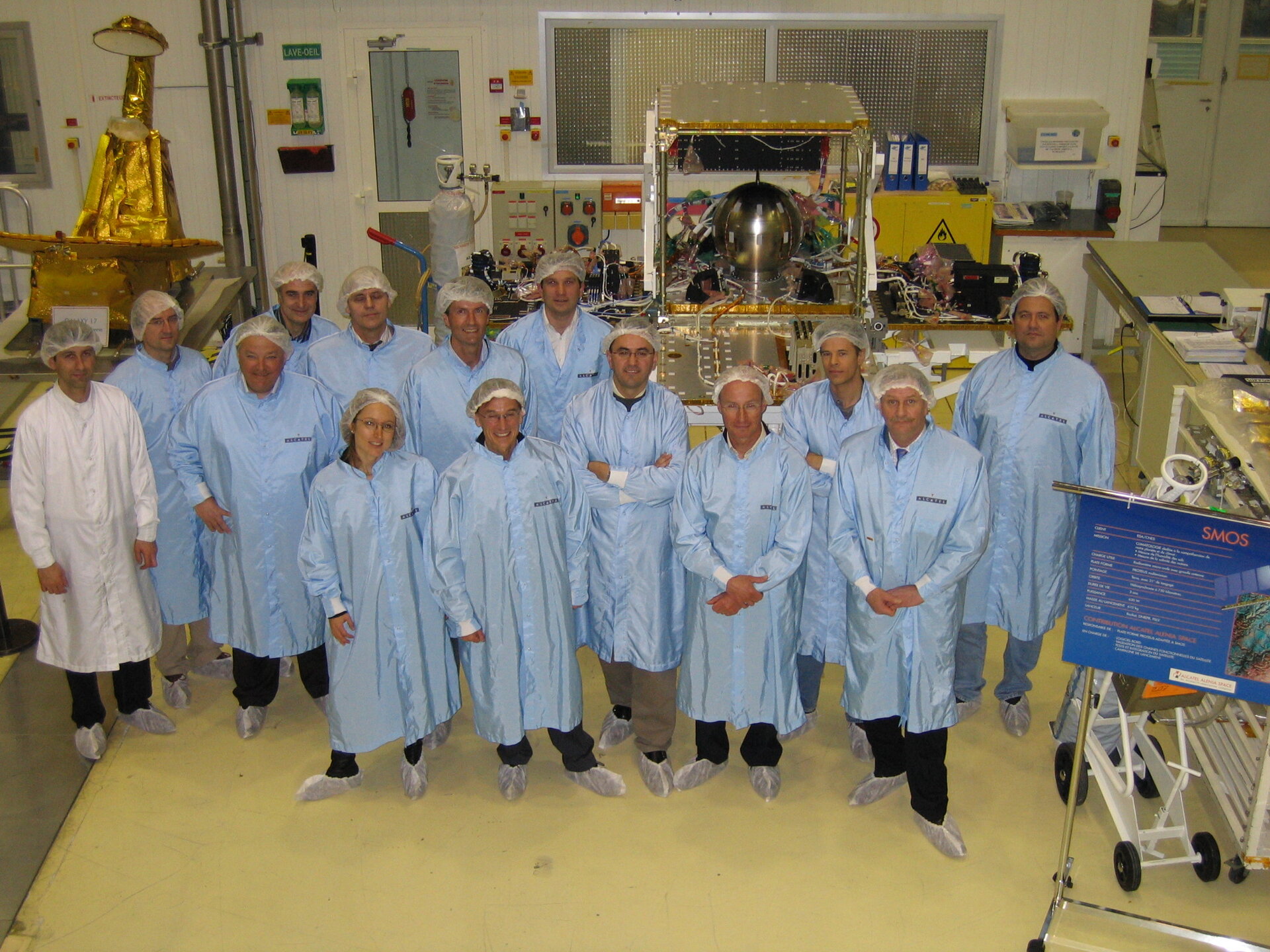 Proteus platform and joint ESA/CNES/AAS team