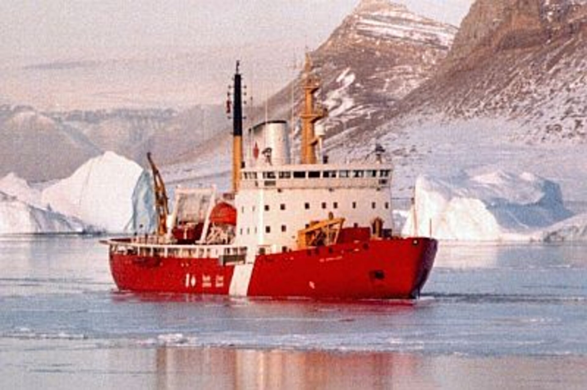 Icebreaker - CCGS Des Groseilliers