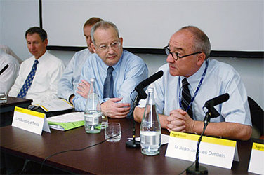 Speakers Lord Sainsbury, UK Minister for Science and Innovation, and J.-J. Dordain, ESA Director General