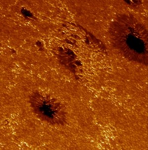 Tack vare det svenska solteleskopet har det gått att fotografera mindre detaljer på solytan än någonsin tidigare
