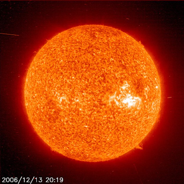 The Sun / Cluster / Space Science / Our Activities / ESA