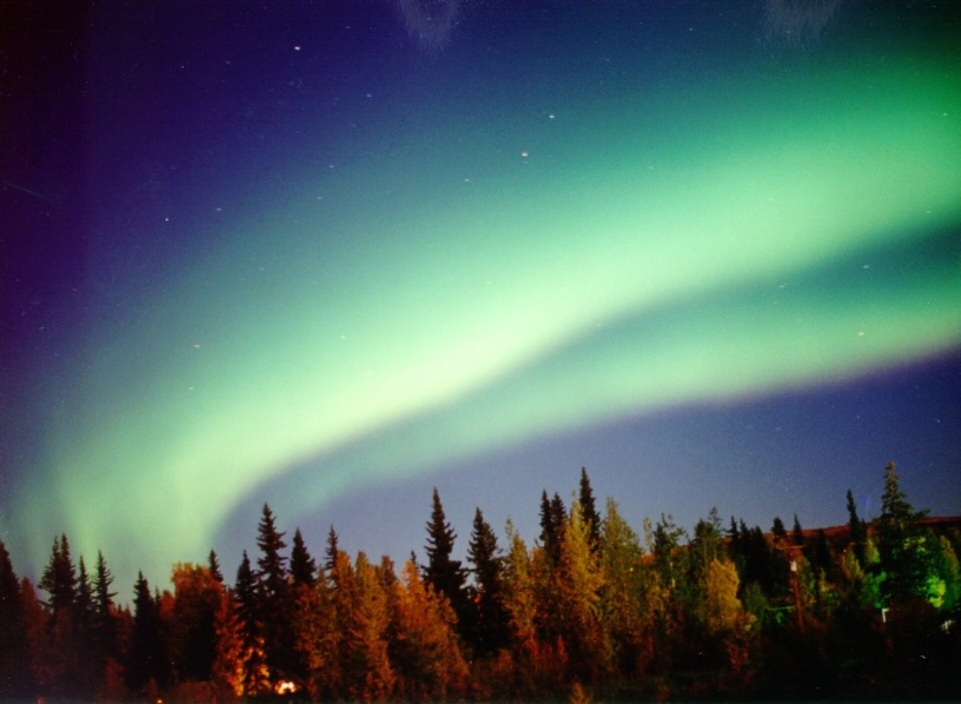 ESA - Auroral arcs