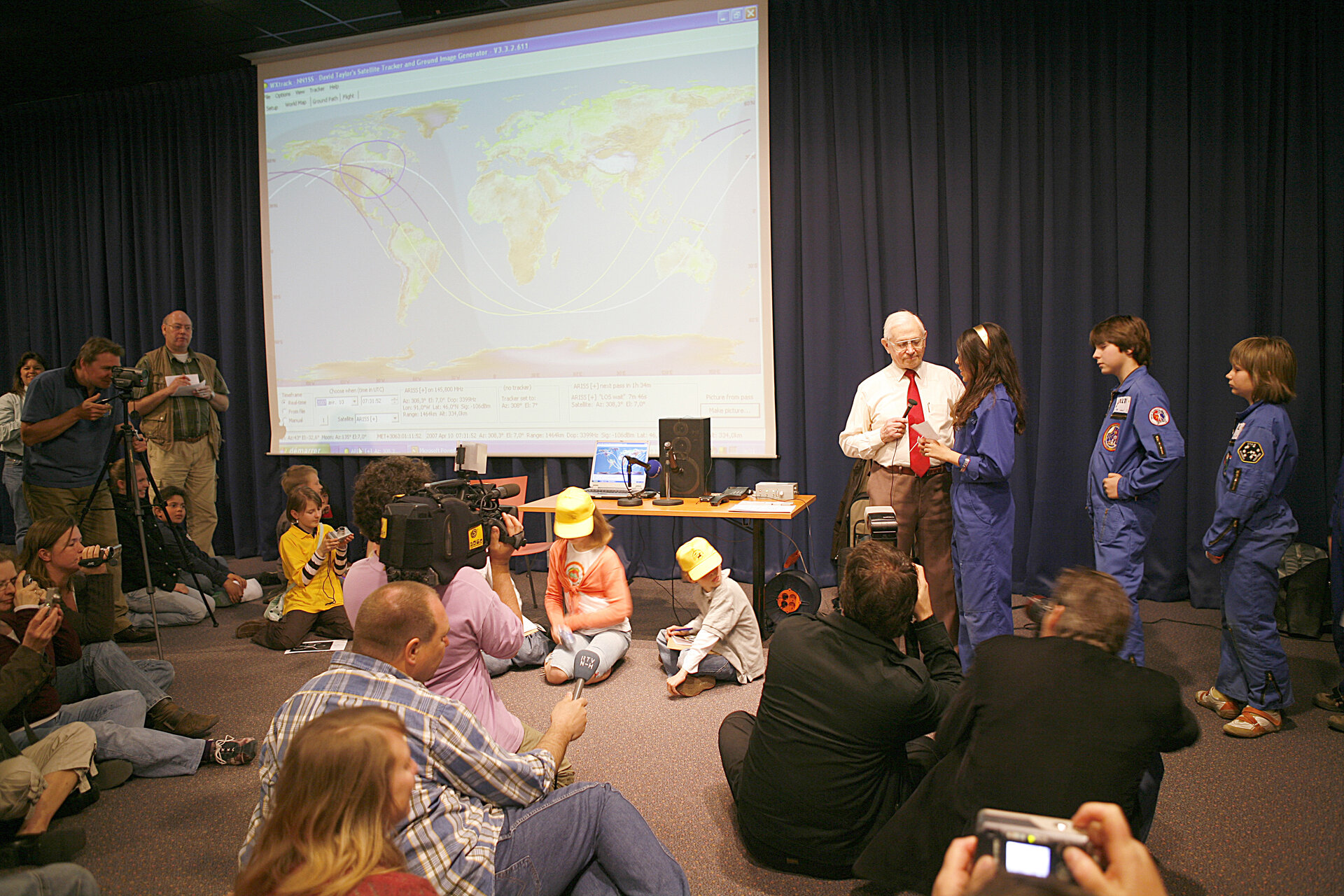 The radio contact was hosted by Space Expo in Noordwijk, the Netherlands