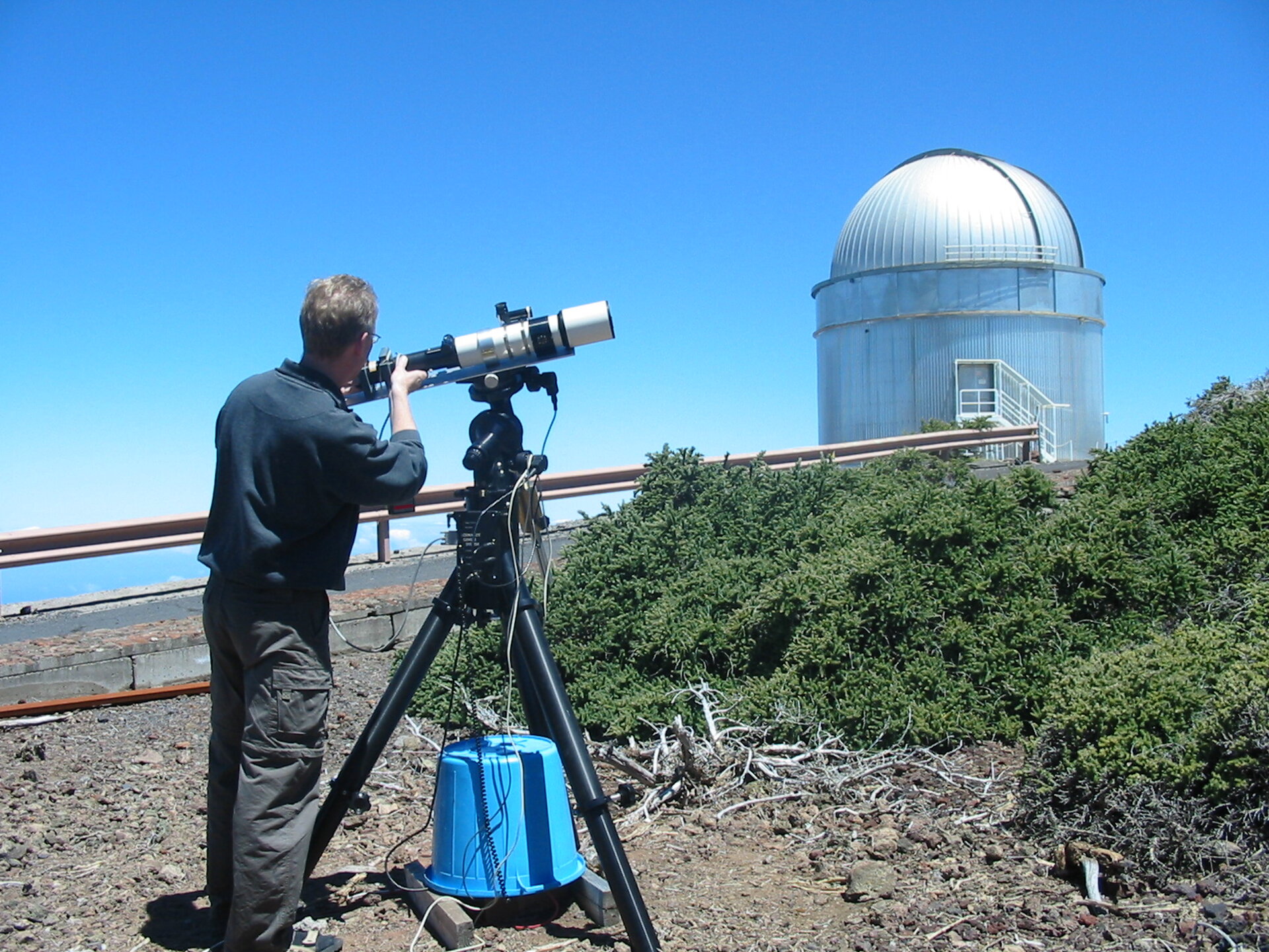 Det räcker med ett litet teleskop för att genomföra mätningarna