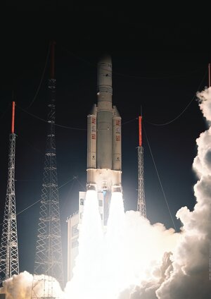 Ariane 5 ECA V177 clears the launch tower