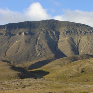 Bäckravinerna på Svalbard påminner mycket om formationerna på Mars.