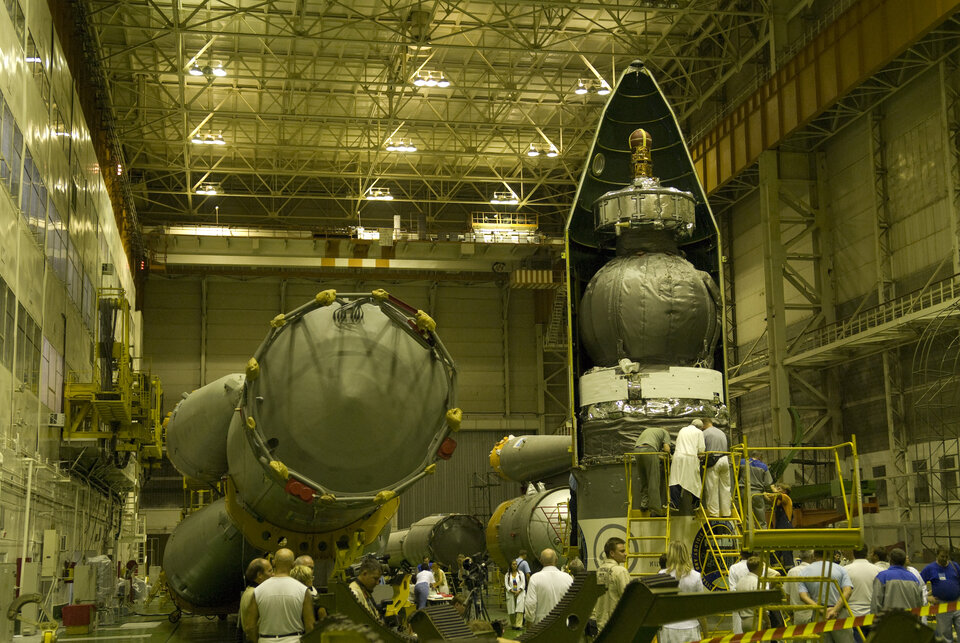 Foton-M3 spacecraft is placed in the fairing