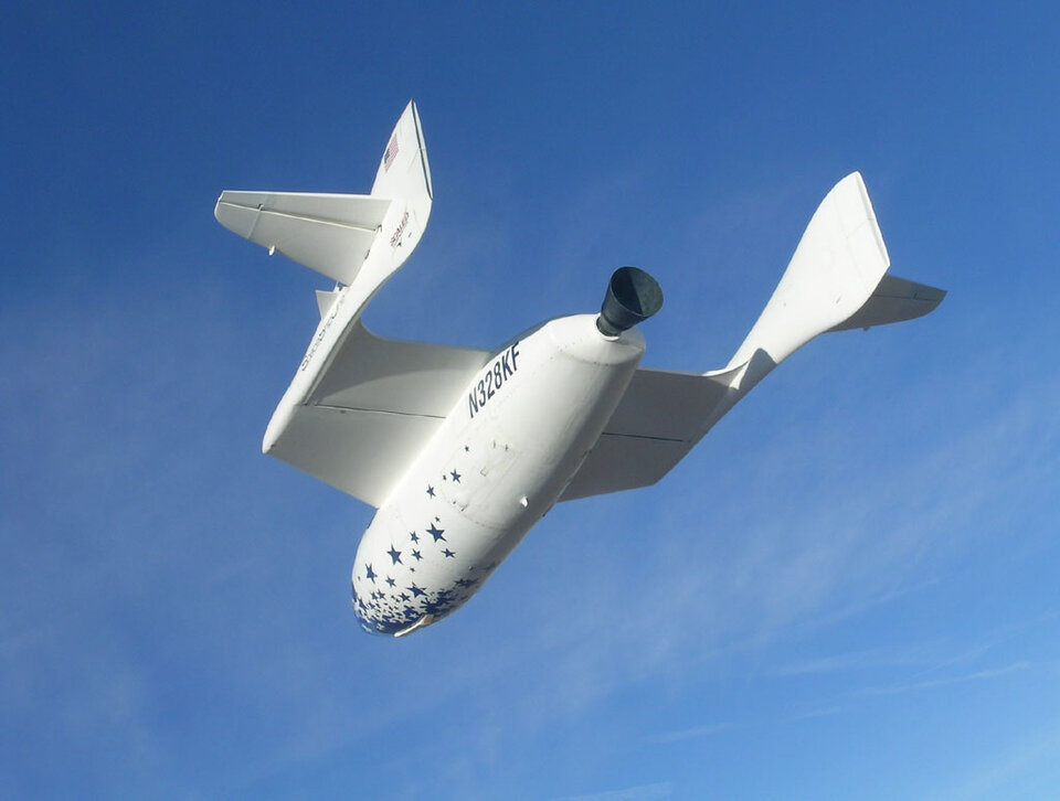 Med SpaceShipOne vann Scaled Composites Anzari X-prize, vilket ledde till ett samarbete med Richard Bransons Virgin Galactic