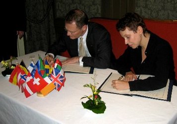 Ms Petra Buzkova and Mr Lars Fredén